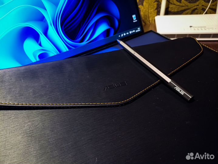 Ноутбук asus ZenBook PRO DUO 15 oled UX582LR