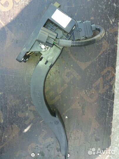 Педаль газа