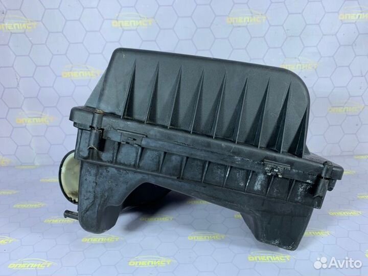 Корпус воздушного фильтра Opel Astra H Z16XER 2007