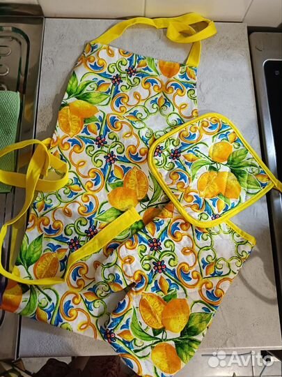 Набор для кухни: фартук, прихватки