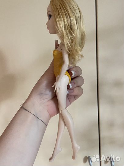 Кукла евер афтер хай