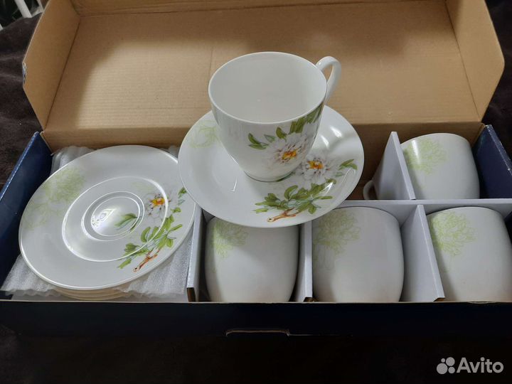 Новый чайный сервиз из костяного фарфора