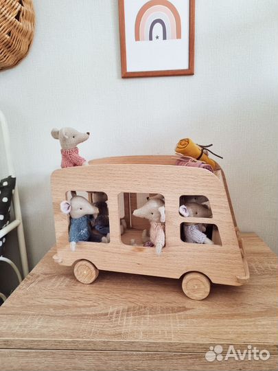 Автобус деревянный