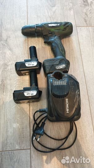 Шуруповерт Hitachi DS 10DFL