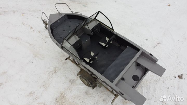 Алюминиевая моторная лодка 