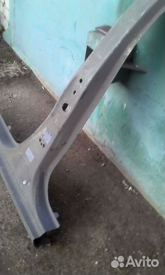 Порог со стойкой левый Toyota Yaris (Тойота Ярис)