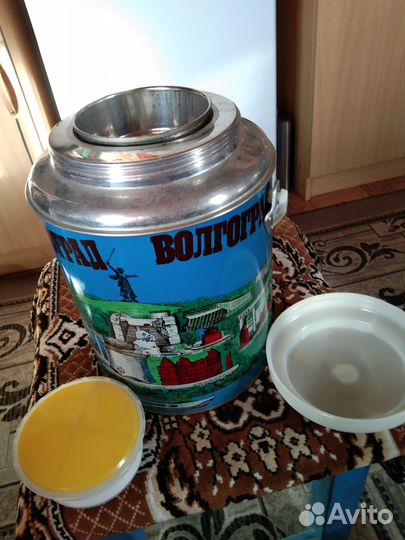 Продаю термос