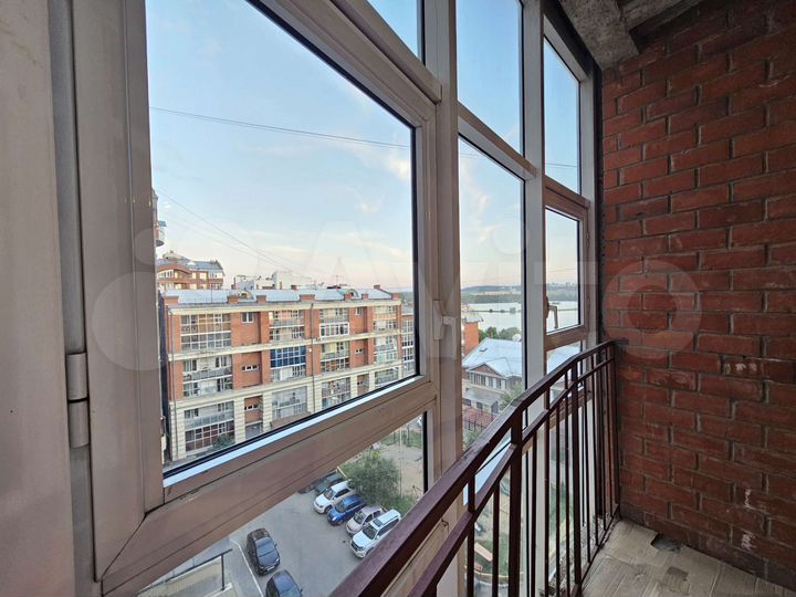 2-к. квартира, 58 м², 6/10 эт.