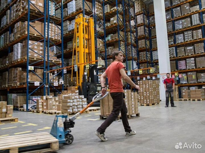 Укомплектовщик Вахта Москва