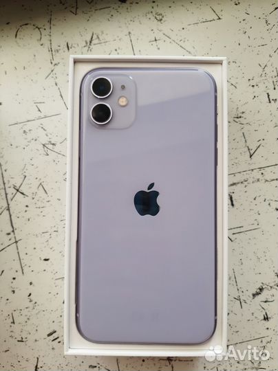 Телефон iPhone 11 64 гб