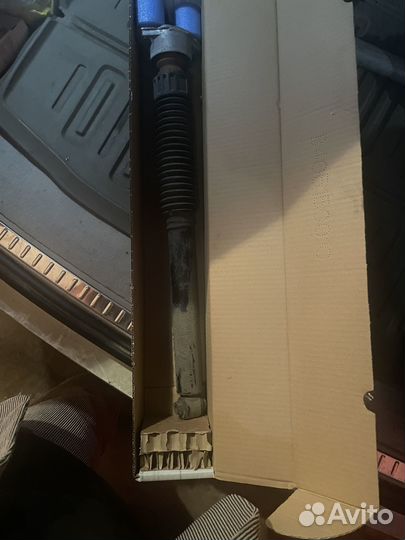 Продам аммортизаторы А2123265100