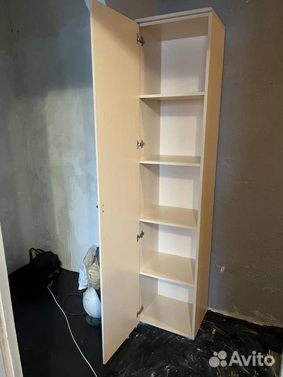 Шкаф бежевый