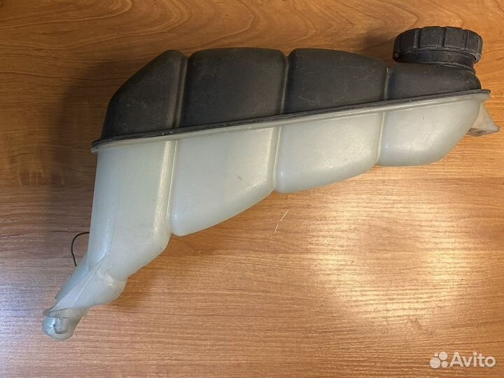 Мерседес W210 Расширительный бачок