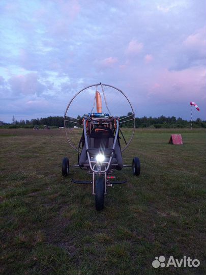 Паратрайк, паралет Титан Гудс