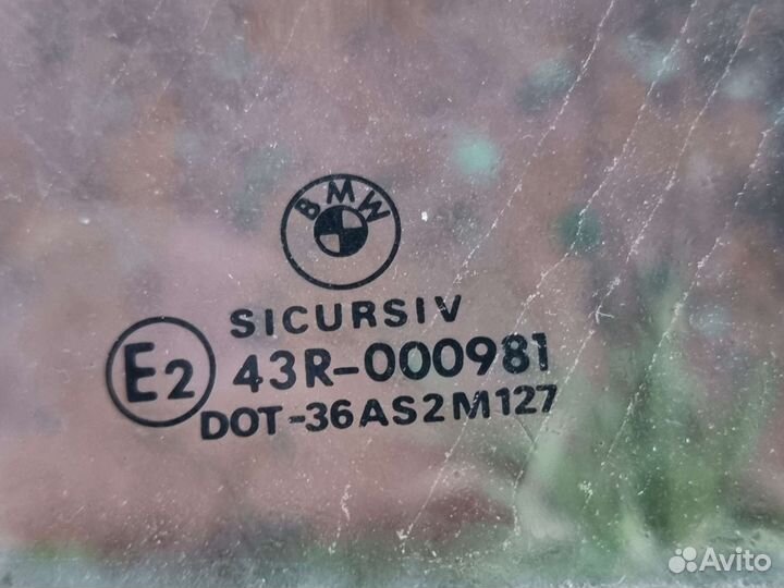 Стекло передней правой двери Бмв Е46