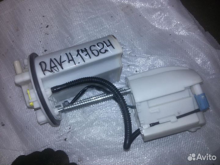 Бензобак бензонасос Toyota RAV4 30 40 2.0 1az 3zr