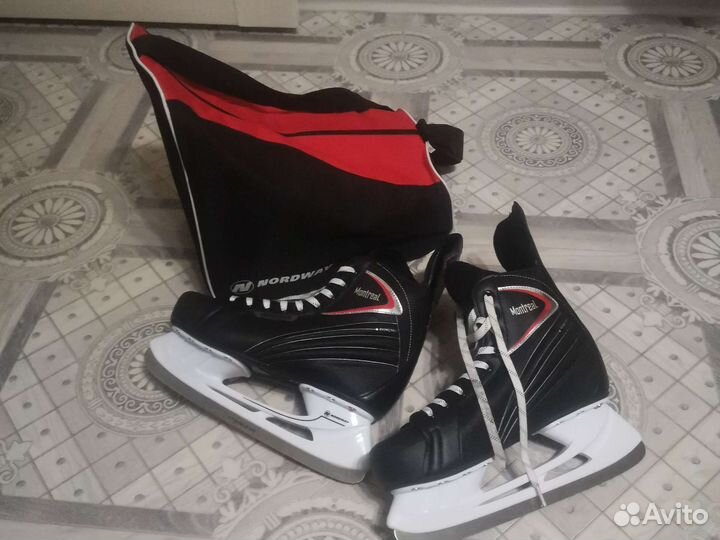 Коньки Nordway Montreal 43 р. с сумкой
