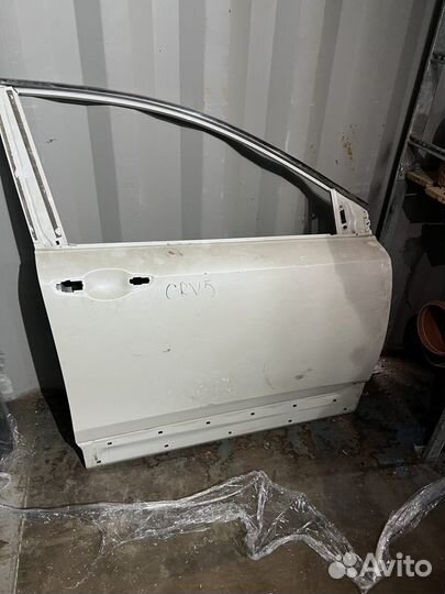 Дверь передняя правая Honda CRV