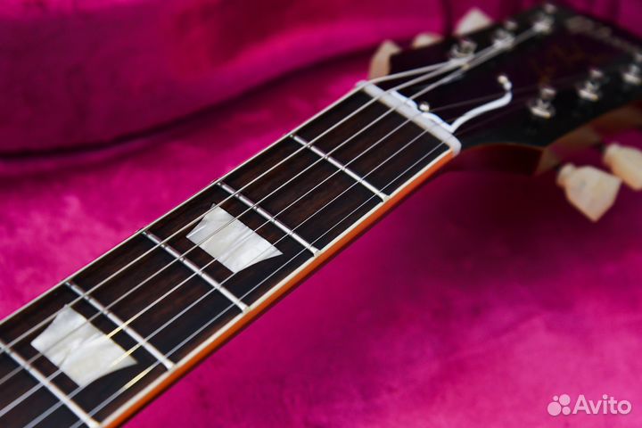 В резерве Gibson Les Paul Custom Shop 1958 R8 Aged