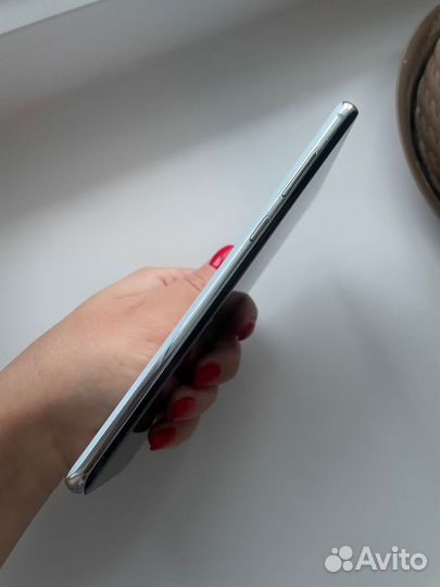 Samsung Galaxy S10+ Ceramic, 8/128 ГБ