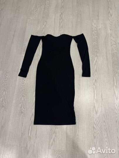 Вечернее черное платье