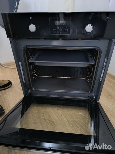 Духовой шкаф