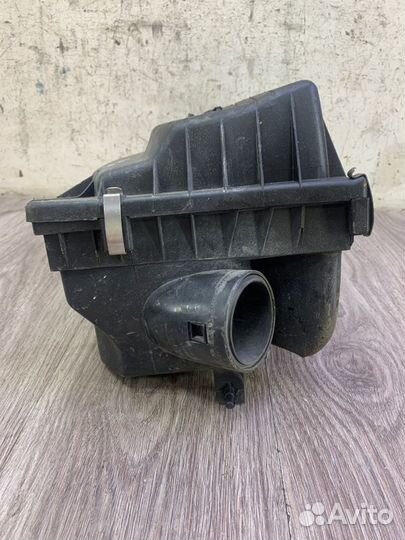 Корпус воздушного фильтра Opel Astra G Z16XE 2001