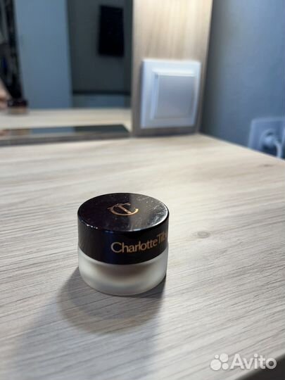 Кремовые тени Charlotte Tilbury