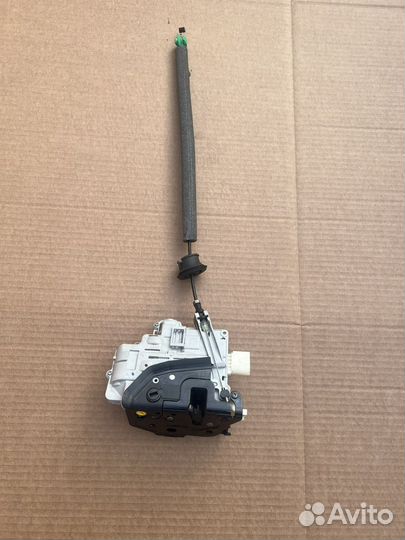 Замок задней правой двери Audi Q3 8U