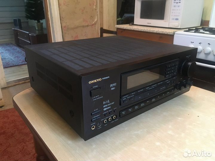 Onkyo Интегрированный AV-тюнер / ресивер