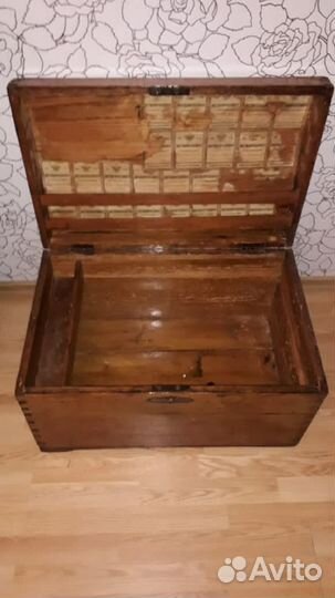 Винный сундук и Самовар царский с печатями