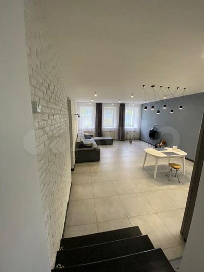 Дом 186,6 м² на участке 4,8 сот.