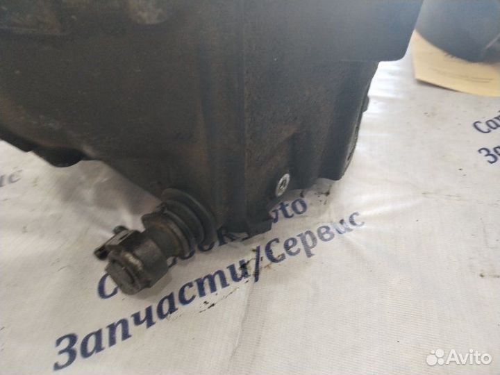 Корпус МКПП Mitsubishi Chariot N23W 4G63 1997