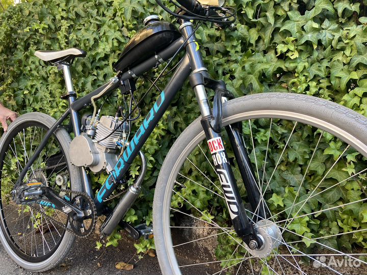 Велосипед с бензиновым мотором