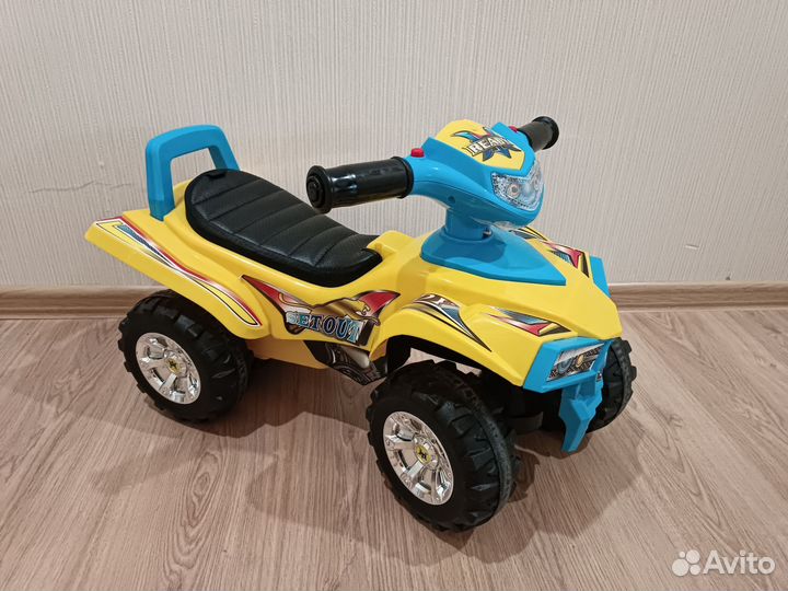 Машинка каталка