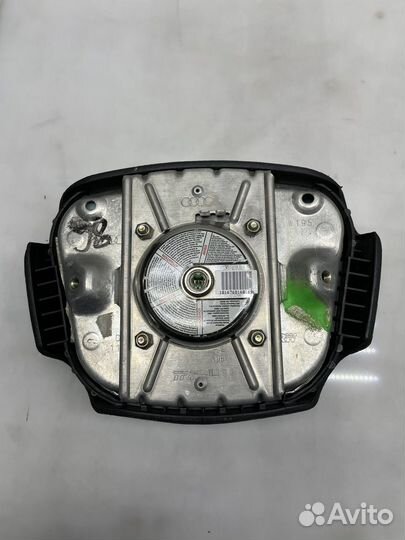 Подушка безопасности в руль Audi A6 C5