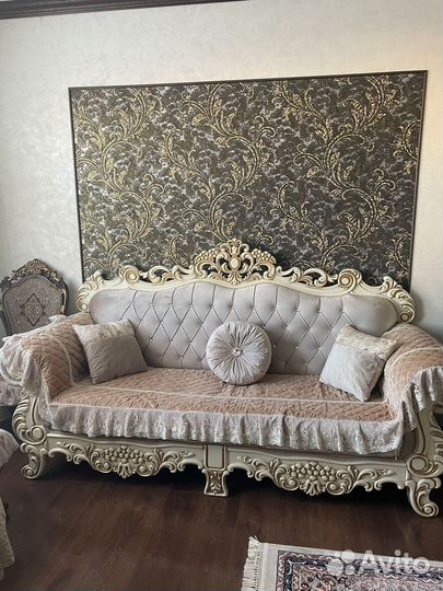 Диван в стиле Барокко