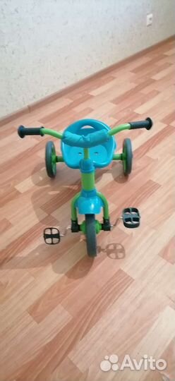 Детский трехколесный велосипед