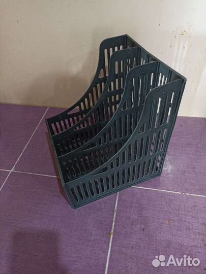 Лоток для бумаг. Степлер