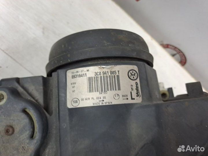 Фара Volkswagen Passat B6