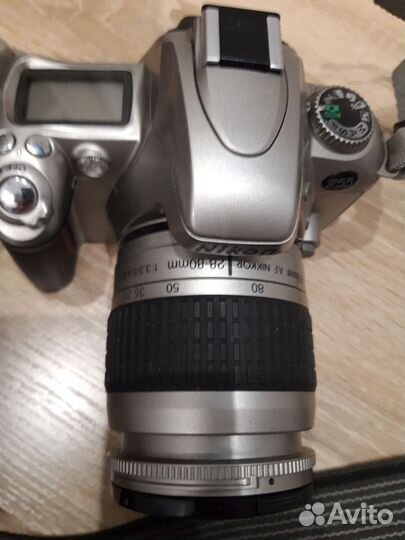 Зеркальный фотоаппарат nikon