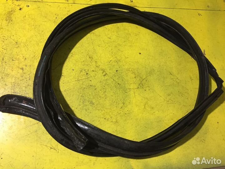 Уплотнитель дверного проёма Mercedes S430L W220