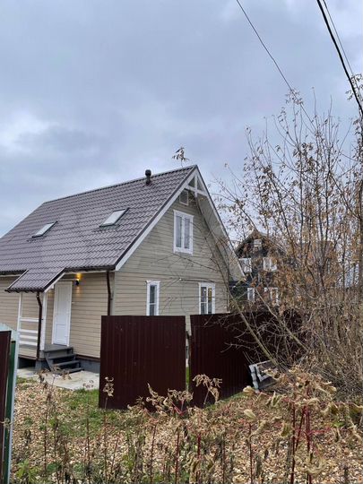 Дом 98 м² на участке 4 сот.