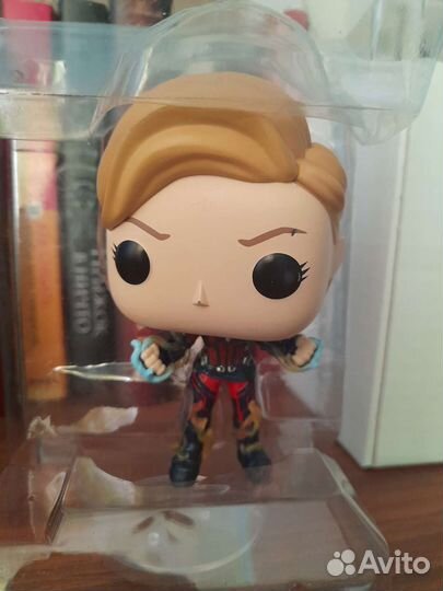 Коллекционная фигурка funko pop Captain Marvel