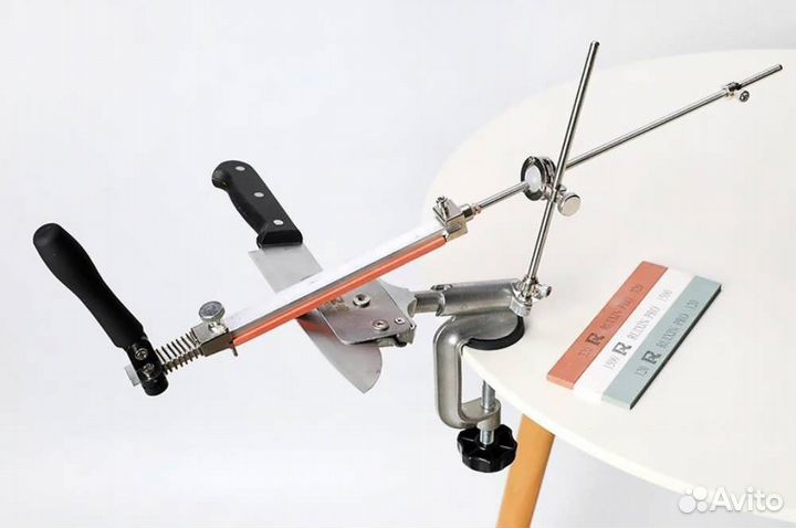 Точилка для ножей с поворотным механизмом