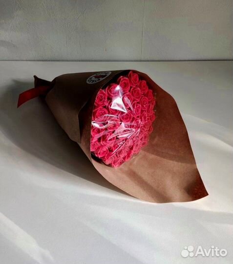 Красные Розы из Белого Шоколада - 37 шт в Букете