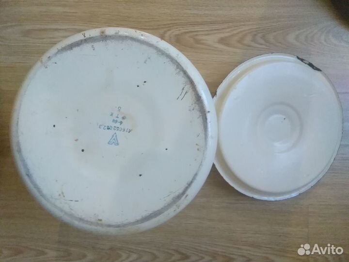 Кастрюля эмалированная бу