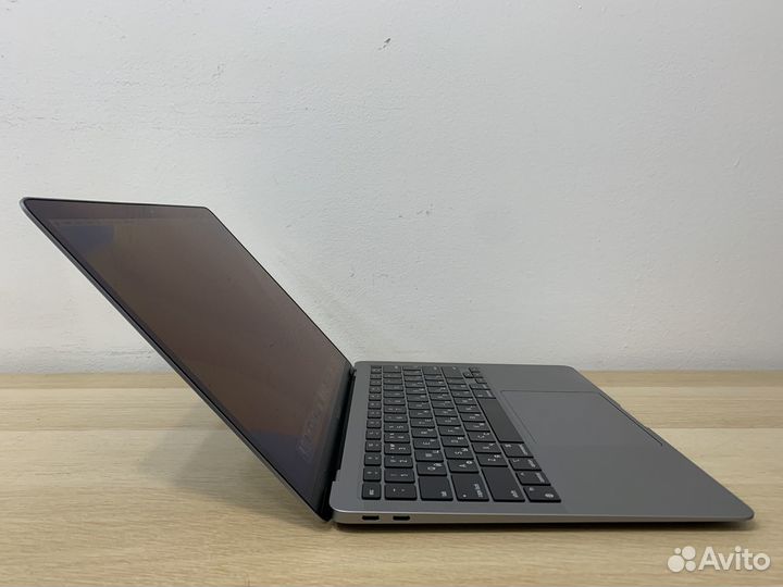 MacBook Air 13 2020 M1