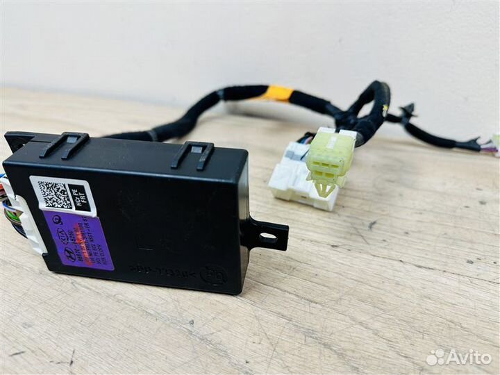 Блок управления подогревом сидений Hyundai Solaris