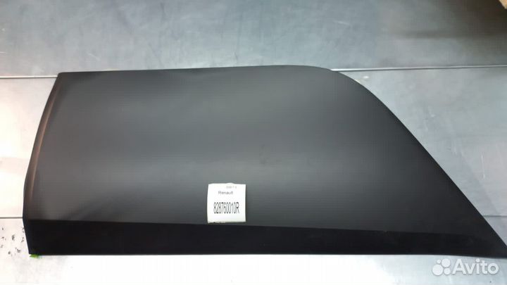 Накладка пластиковая задней двери правой